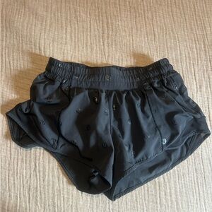 lululemon athletica 2.5” hotty hot shorts LOGO PATTERN